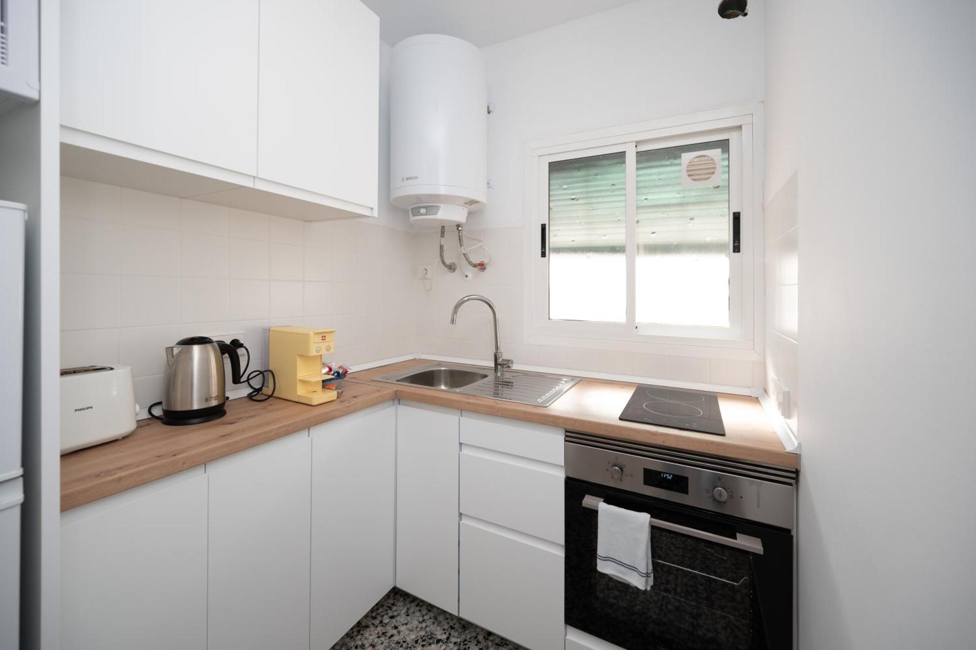 Tradicional Apartamento Central De 2 Camas Dobles Benalmádena Eksteriør billede