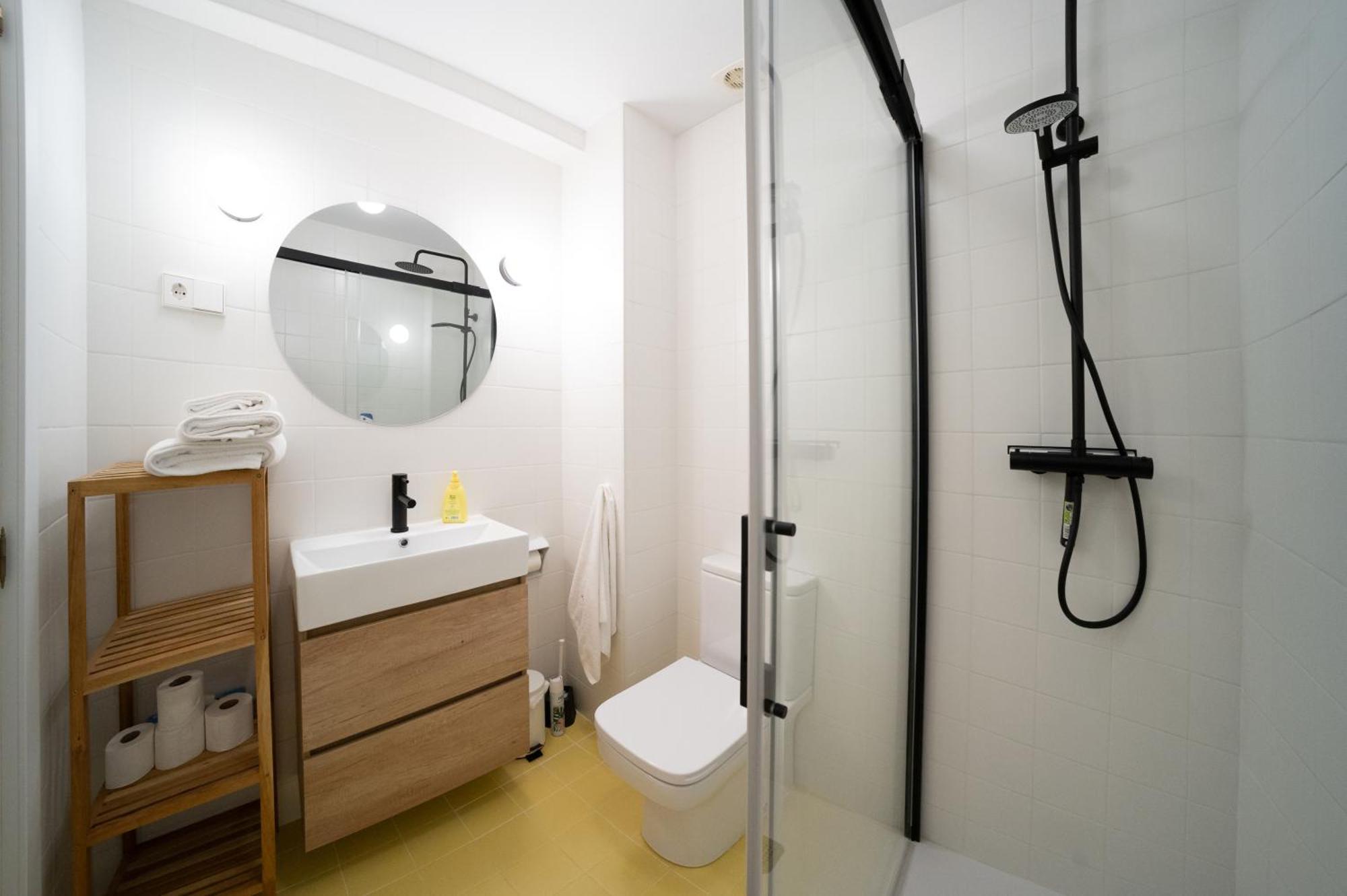 Tradicional Apartamento Central De 2 Camas Dobles Benalmádena Eksteriør billede