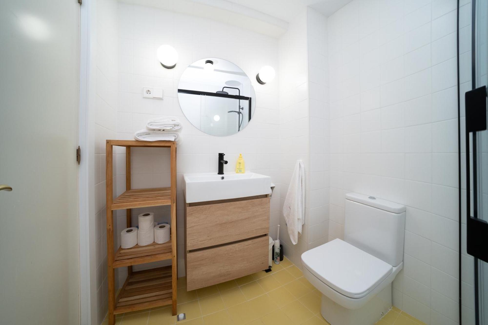 Tradicional Apartamento Central De 2 Camas Dobles Benalmádena Eksteriør billede