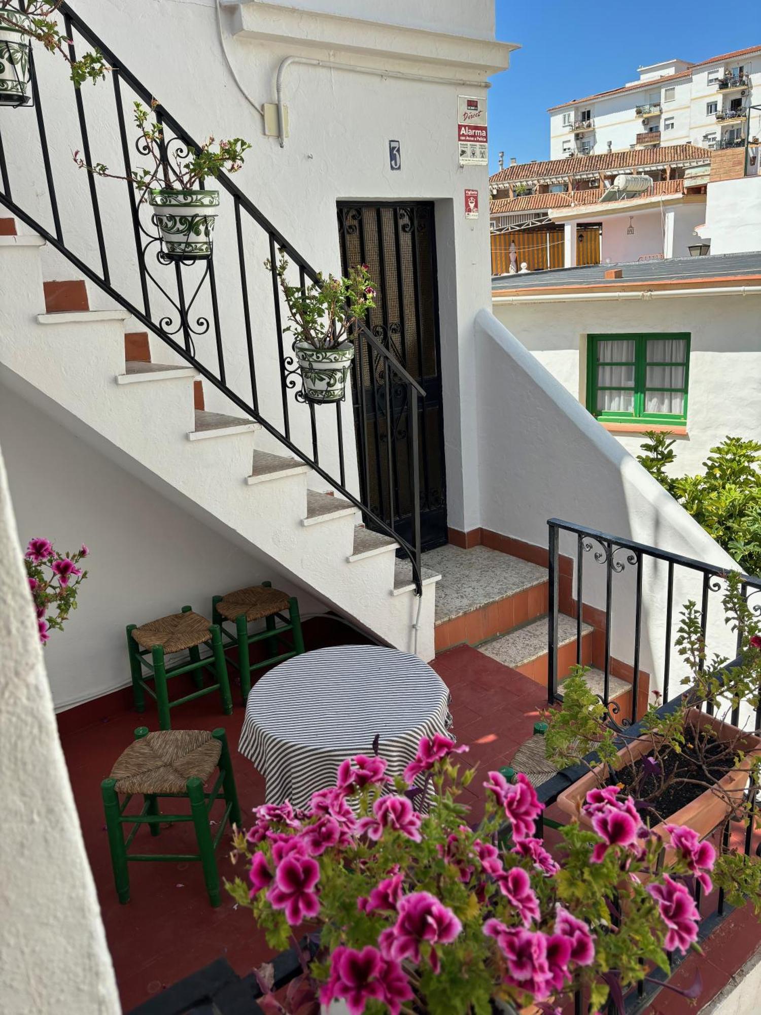 Tradicional Apartamento Central De 2 Camas Dobles Benalmádena Eksteriør billede